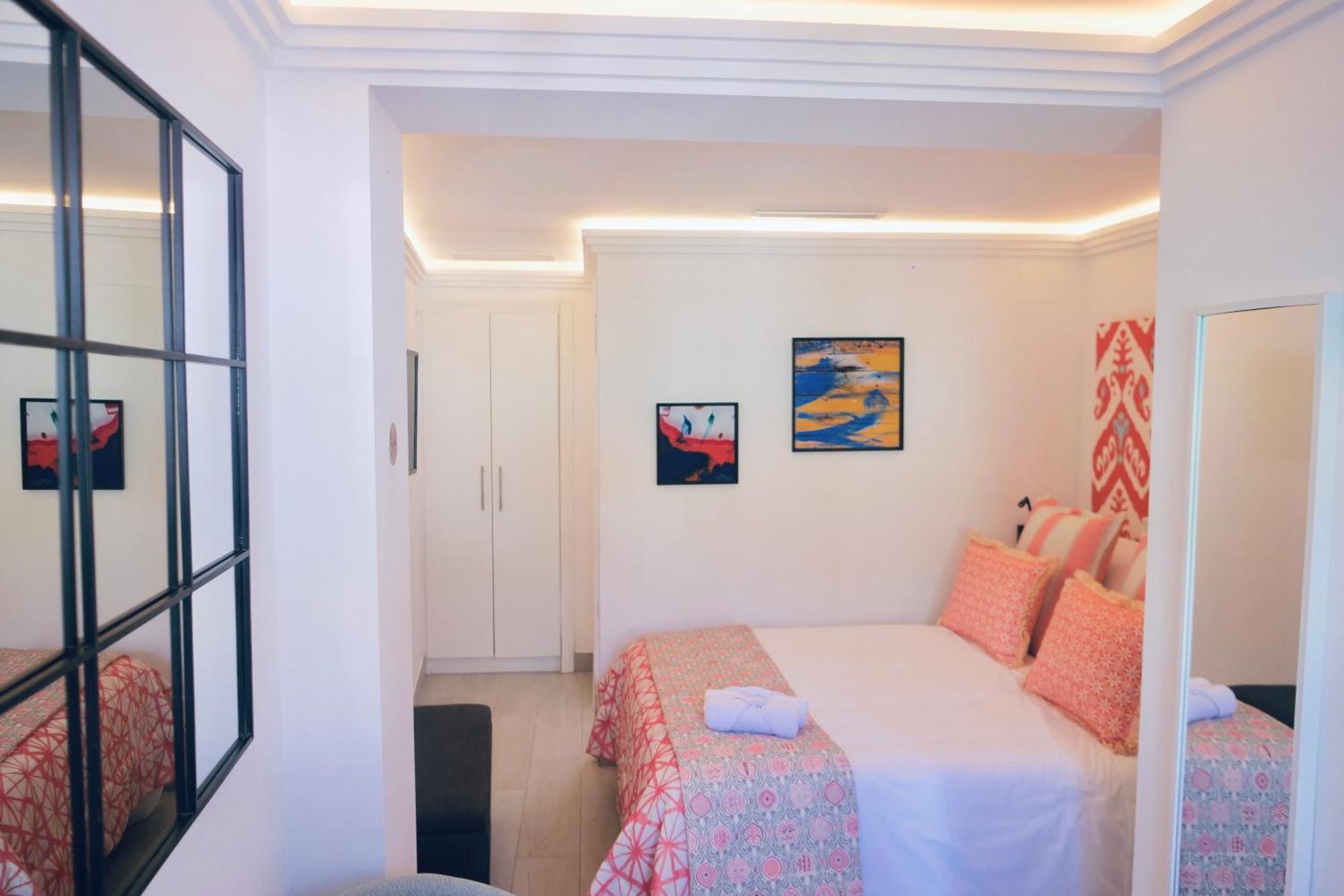 Myra Apart-Hotel Marbella Bagian luar foto