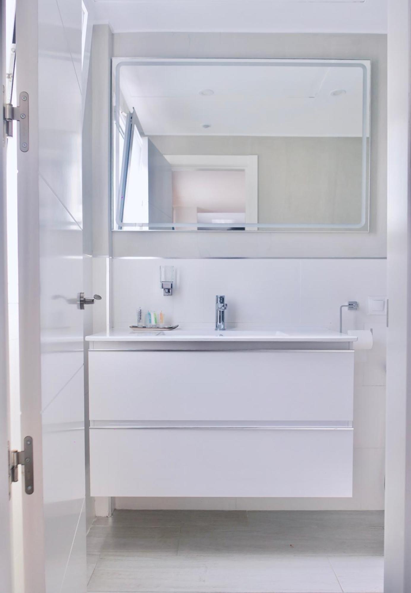 Myra Apart-Hotel Marbella Bagian luar foto